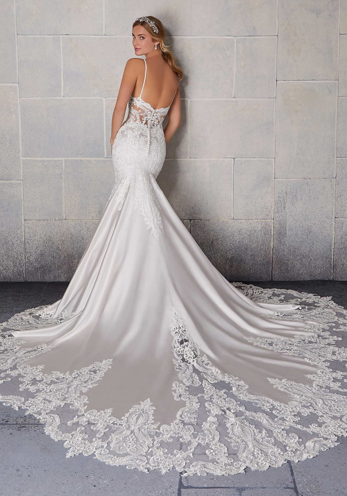 Mori LeeSinead2121AmeliasBridalClitheroeWeddingDresses