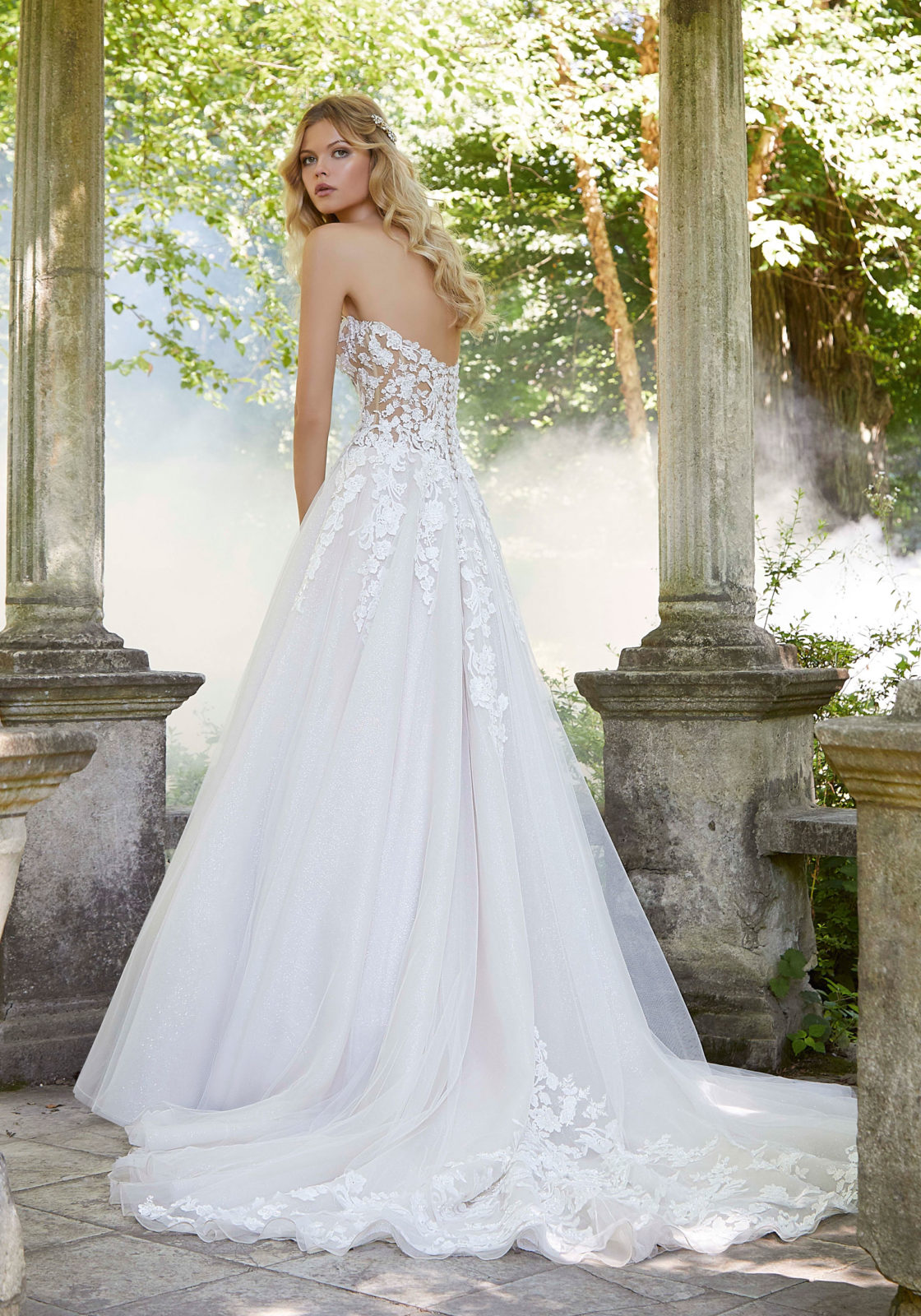 MoriLeePieretteAmeliasBridalWeddingDressesLancashire Amelia's